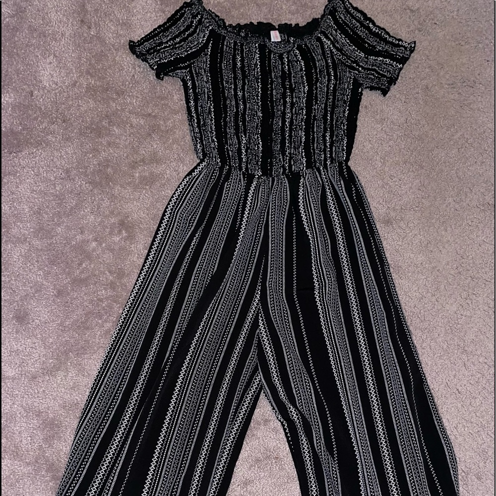 Women's Xhilaration Off the Shoulder Jumpsuit, Size: XS